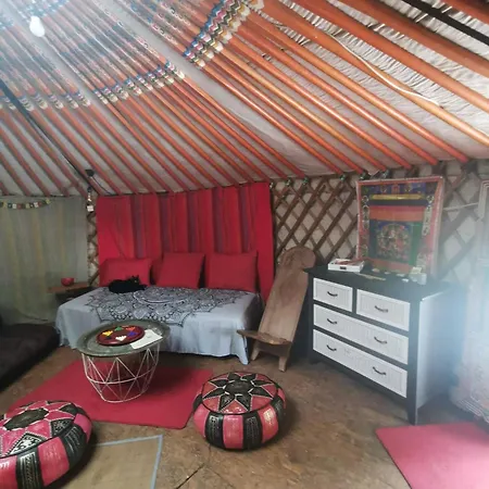 Yourte Namaste Homestay Saint-Pargoire Exterior photo